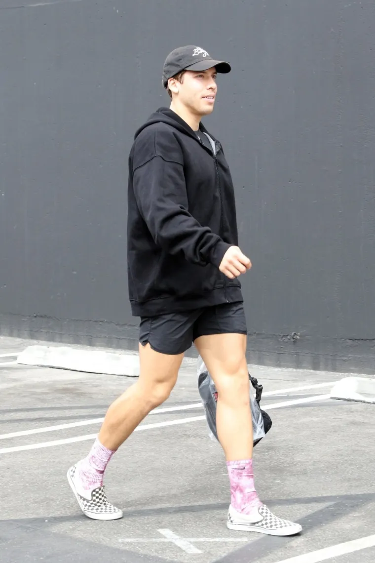 Arnoldov sin razbio konkurenciju: Mučio se s debljinom, a sada dominira očevom scenom