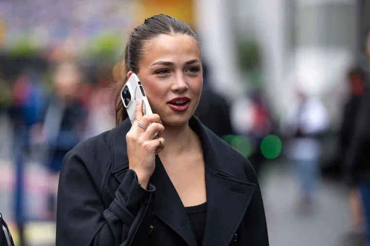 Tko je biv&scaron;a djevojka nove F1 senzacije? Kimija ostavila uoči utrke karijere, a evo čime se bavi