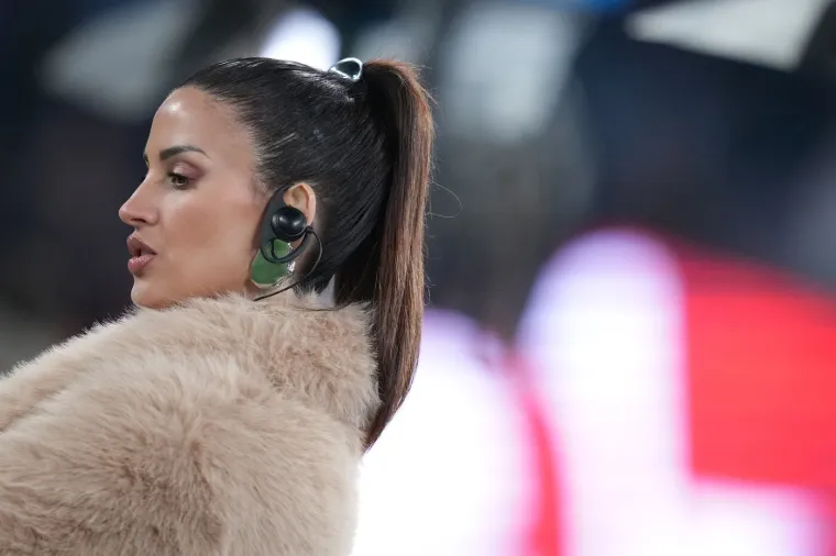 Fanovi odu&scaron;evljeni fotografijama zanosne novinarke i 11 godina mlađeg Modrićeva suigrača