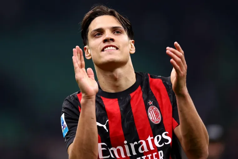 Fanovi odu&scaron;evljeni fotografijama zanosne novinarke i 11 godina mlađeg Modrićeva suigrača