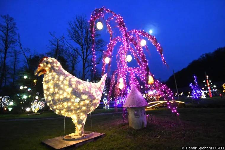 Čak 60.000 svjetlećih pisanica krasi imanje Salaj: Pogledajte najljep&scaron;u uskrsnu bajku