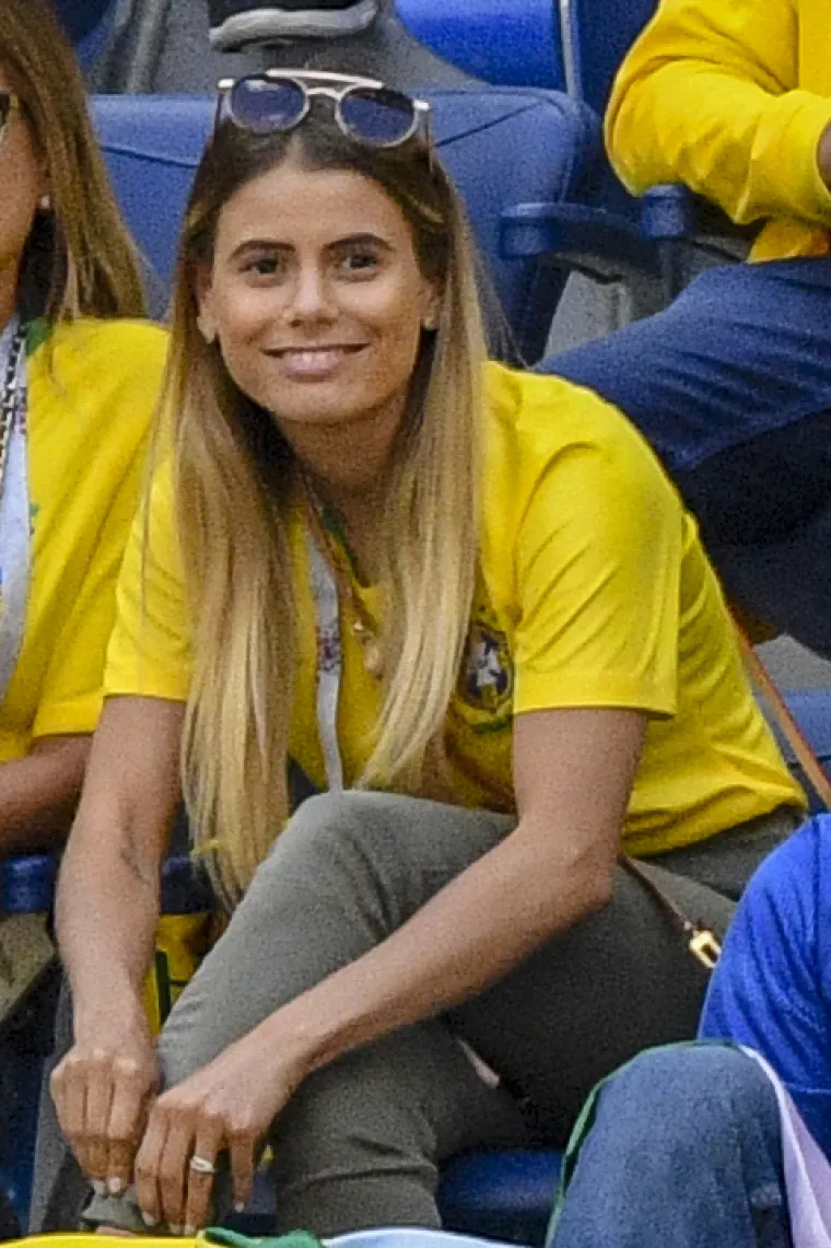 Tko je supruga brazilskog kapetana? Ljepotica koja je vi&scaron;e od 'žene nogometa&scaron;a'