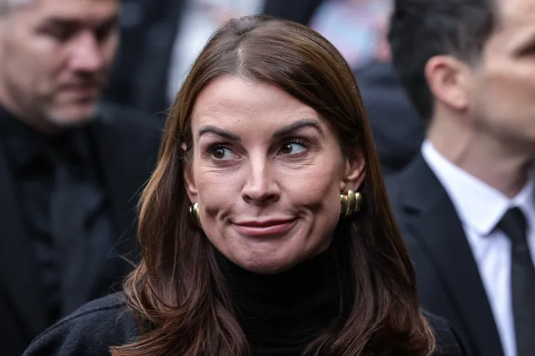 Od opro&scaron;tenih prijevara do sudskih sporova: Pogledajte transformaciju najpoznatije WAG-sice