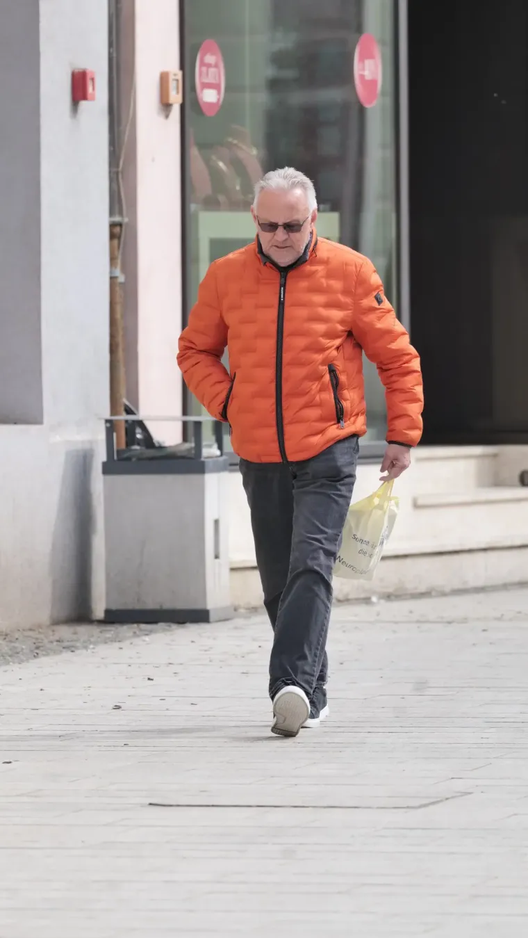 Tko je dama u tigrastom koja je odu&scaron;evila sve prolaznike u &scaron;etnji gradom?