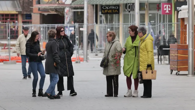 Tko je dama u tigrastom koja je odu&scaron;evila sve prolaznike u &scaron;etnji gradom?