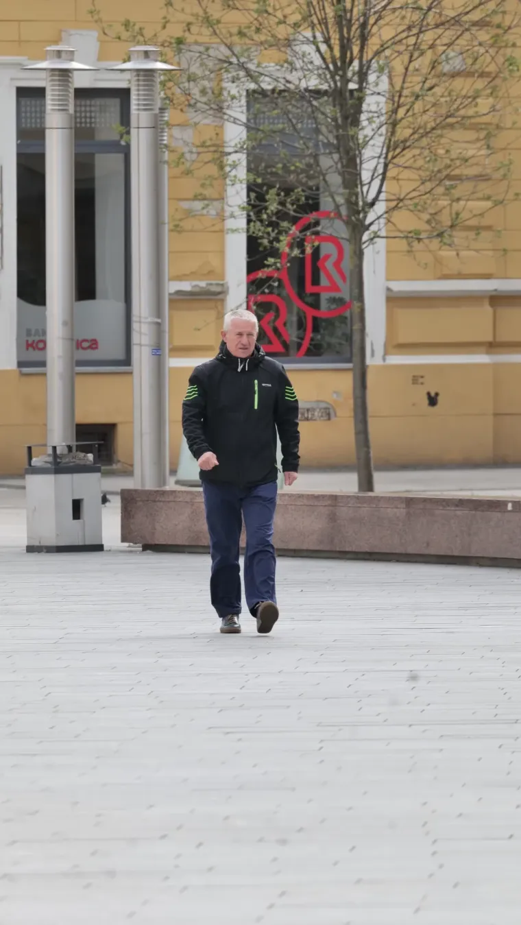 Tko je dama u tigrastom koja je odu&scaron;evila sve prolaznike u &scaron;etnji gradom?