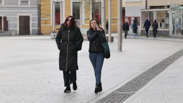 Tko je dama u tigrastom koja je odu&scaron;evila sve prolaznike u &scaron;etnji gradom?