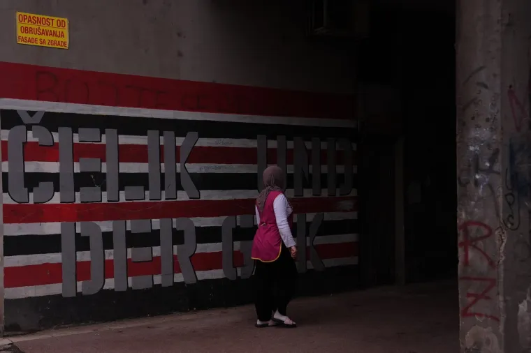 Ovo je Balkon koji vrijedi 500 eura za utakmicu s Italijom, ali sve poglede uzele su lijepe Bosanke