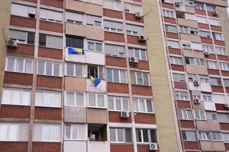 Ovo je Balkon koji vrijedi 500 eura za utakmicu s Italijom, ali sve poglede uzele su lijepe Bosanke