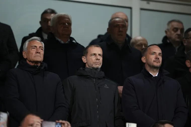 Luda noć u Zenici: Đoković nije jedini, pazite kakve su face do&scaron;le na utakmicu