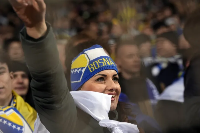 Luda noć u Zenici: Đoković nije jedini, pazite kakve su face do&scaron;le na utakmicu