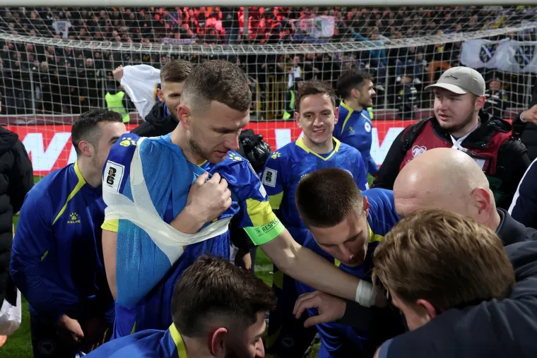 Pogledajte lica Talijana u Zenici nakon dramatičnog raspleta i kako je Džeko izgledao