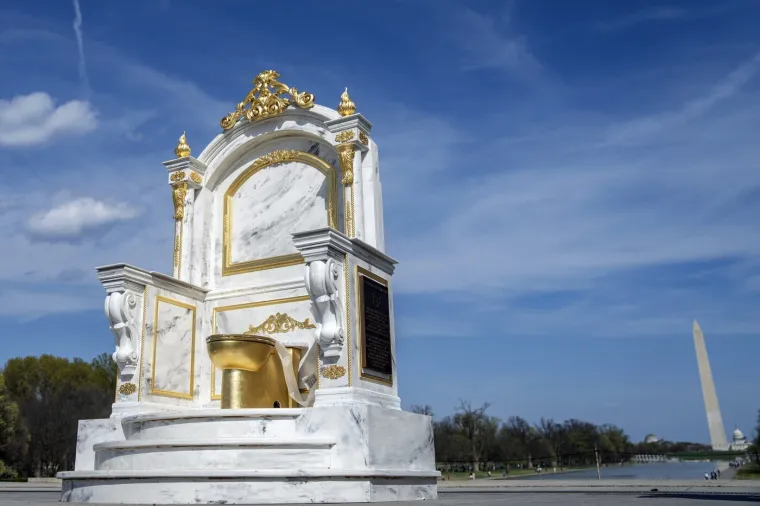 Imamo novi hit! Pogledajte veliko ruganje 'njegovom visočanstvu' Donaldu Trumpu