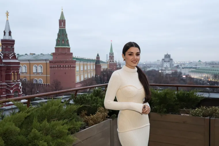 Turska glumica ima buran život: Zavela Brada Pitta, 'ukrala' muževe i upala u skandal s drogom