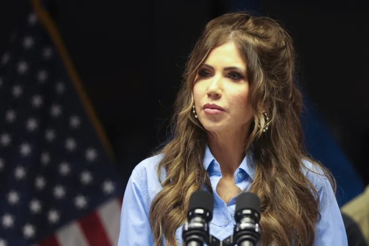 Zovu je 'Ice Barbika': Tko je kontroverzna Kristi o kojoj bruje svjetski mediji i Trump?