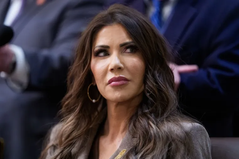 Zovu je 'Ice Barbika': Tko je kontroverzna Kristi o kojoj bruje svjetski mediji i Trump?