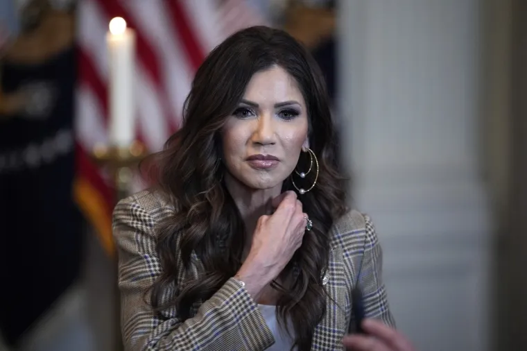 Zovu je 'Ice Barbika': Tko je kontroverzna Kristi o kojoj bruje svjetski mediji i Trump?