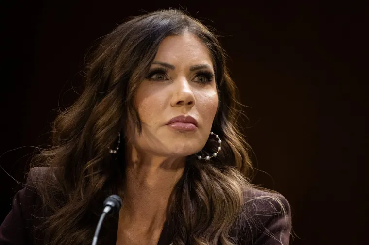 Zovu je 'Ice Barbika': Tko je kontroverzna Kristi o kojoj bruje svjetski mediji i Trump?