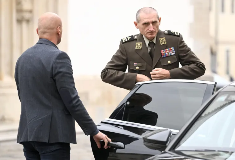 Sve oči uprte u Banske dvore! Pogledajte tko je sve do&scaron;ao na sastanak Plenkovića i Milanovića