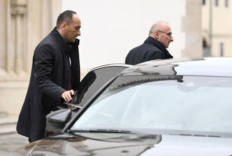 Sve oči uprte u Banske dvore! Pogledajte tko je sve do&scaron;ao na sastanak Plenkovića i Milanovića