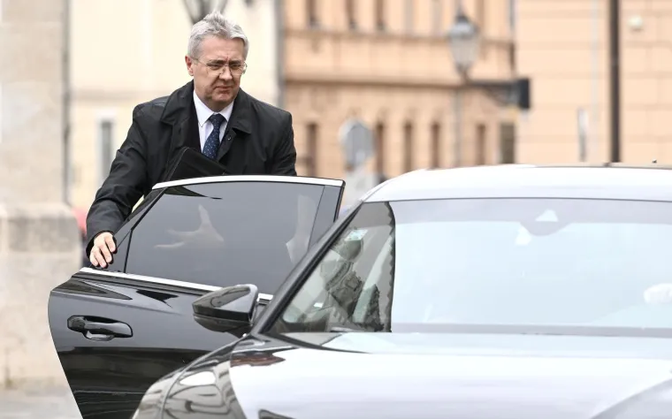 Sve oči uprte u Banske dvore! Pogledajte tko je sve do&scaron;ao na sastanak Plenkovića i Milanovića
