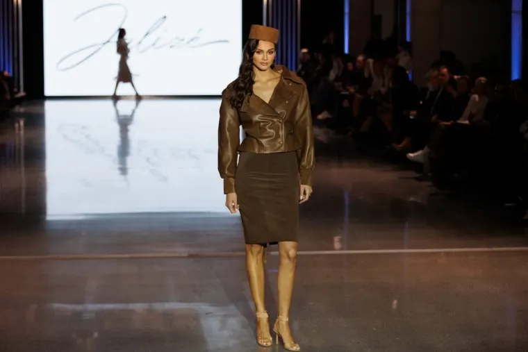 Spektakl u Zadru okupio poznate: Lijepa Laura Gnjatović predvodila manekenke