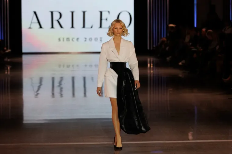 Spektakl u Zadru okupio poznate: Lijepa Laura Gnjatović predvodila manekenke