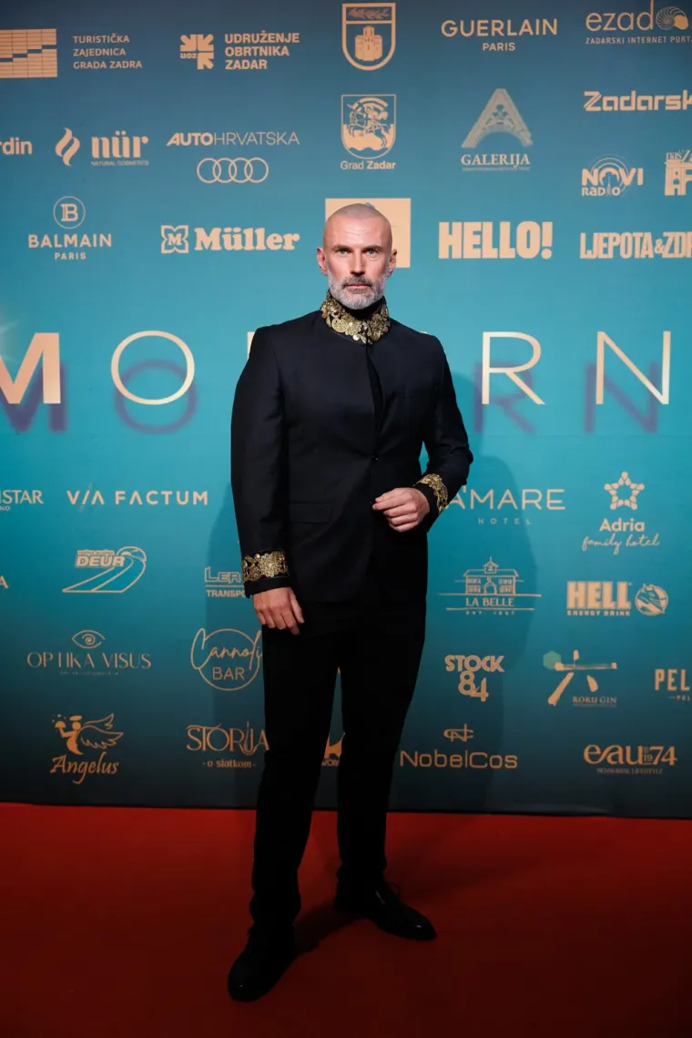 Spektakl u Zadru okupio poznate: Lijepa Laura Gnjatović predvodila manekenke