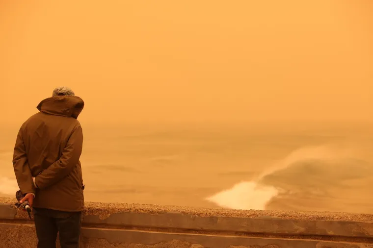 Apokaliptične scene iznad popularnog otoka: 'Ostanite u kućama!'