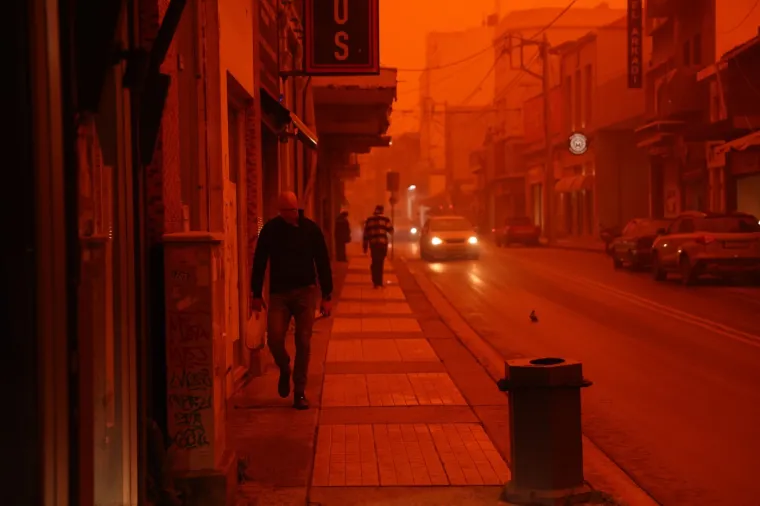 Apokaliptične scene iznad popularnog otoka: 'Ostanite u kućama!'