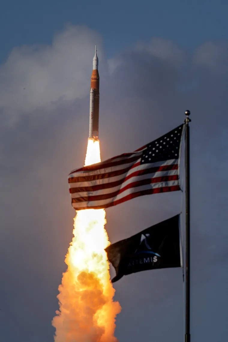 Spektakularni prizori: Pogledajte kako je izgledalo lansiranje rakete na Mjesec nakon 53 godine!