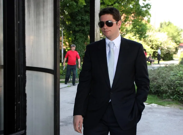 Gdje je danas Dikanov nasljednik? Uživa s lijepom odvjetnicom, a evo kako se mijenjao kroz godine