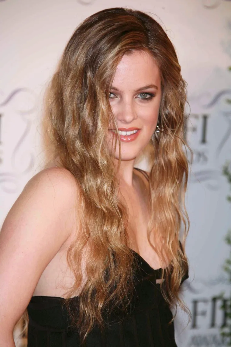 Unuka Elvisa Presleyja prava je ljepotica: Život joj je bio ispunjen tugom i golemim teretom slave