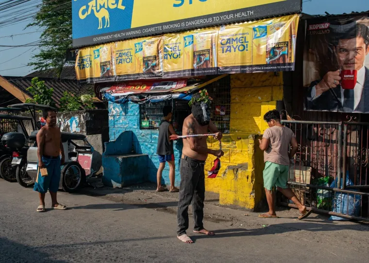 Filipinci sami sebe bičevaju do krvi na Veliki četvrtak: Uznemirujući prizori uskrsnog običaja