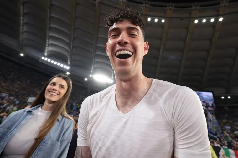 Italija u &scaron;oku zbog mlade zvijezde Intera, zbog njegove pogre&scaron;ke napali mu suprugu