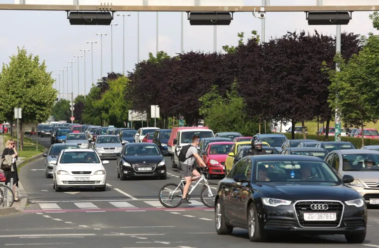 Kako smanjiti potro&scaron;nju? Stručnjaci otkrili zlatna pravila: Može se u&scaron;tedjeti čak 25 posto!