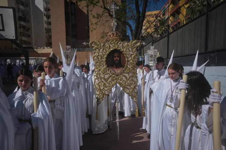 I ovako se slavi Uskrs u srcu Europe: Prizor na prvu zbunjuje, ali nema nikakve veze s mržnjom