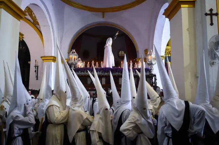 I ovako se slavi Uskrs u srcu Europe: Prizor na prvu zbunjuje, ali nema nikakve veze s mržnjom