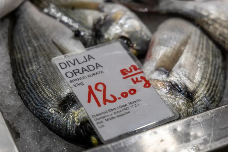 Ponuda riba na Veliki petak nikad veća, a kupaca nikad manje: Pogledajte ove cijene