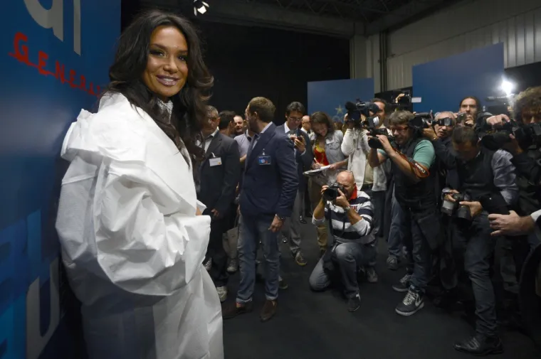 Organizirala orgije i izvodila striptiz obučena u časnu: Uspon i pad Berlusconijeve miljenice