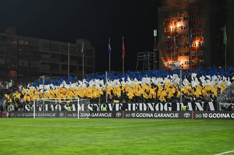 Slike spektakularne bakljade u Zenici obi&scaron;le svijet: Otkrivena pozadina priče