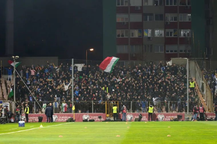 Slike spektakularne bakljade u Zenici obi&scaron;le svijet: Otkrivena pozadina priče