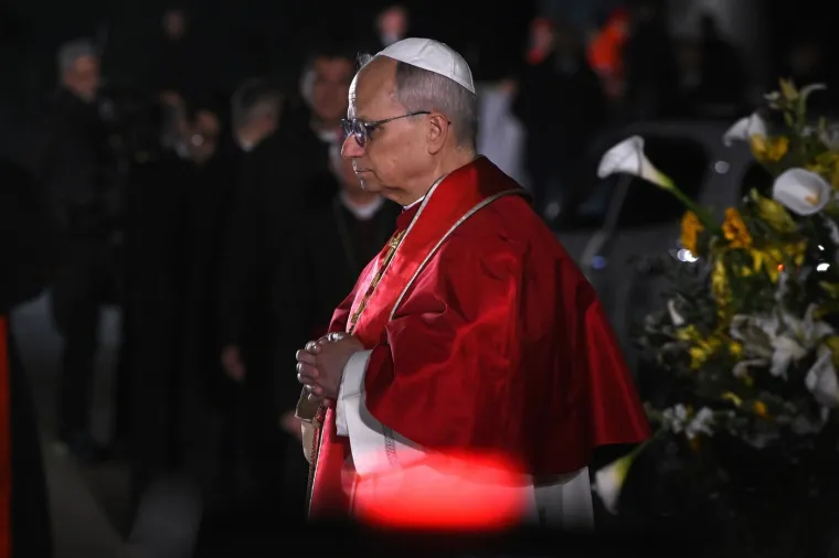 Papa Lav nosio križ na Veliki petak: Izrekao riječi koje će odjeknuti svijetom: 'Odgovarat će!'