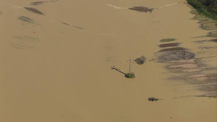 Sve je pod vodom: I kuće i ceste i vikendice... Pogledajte prizore iz zraka u BiH