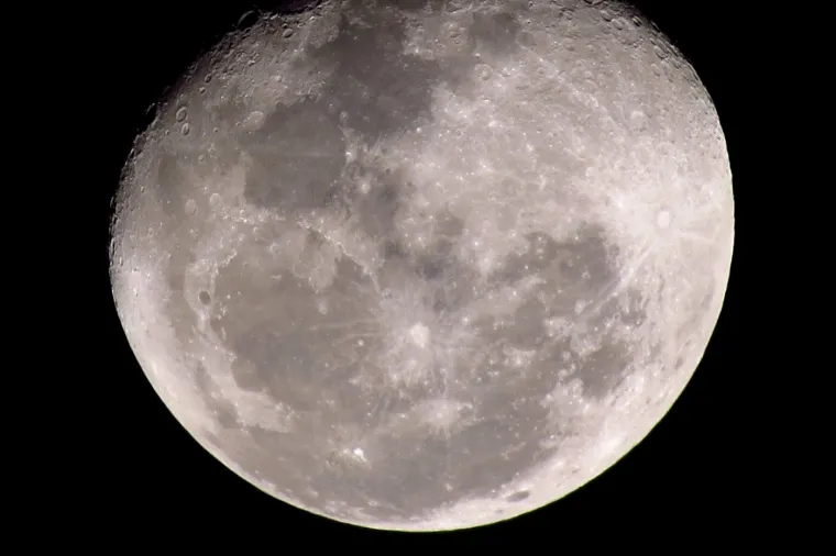 Prvi pogled na tamnu stranu Mjeseca, astronauti zapanjeni: 'Dijelovi nisu na pravom mjestu'