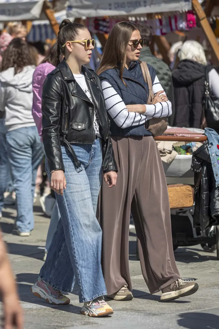 Zgodne Osječanke ukrale show: Nema tko se nije okrenuo za ovim legicama u sredi&scaron;tu grada