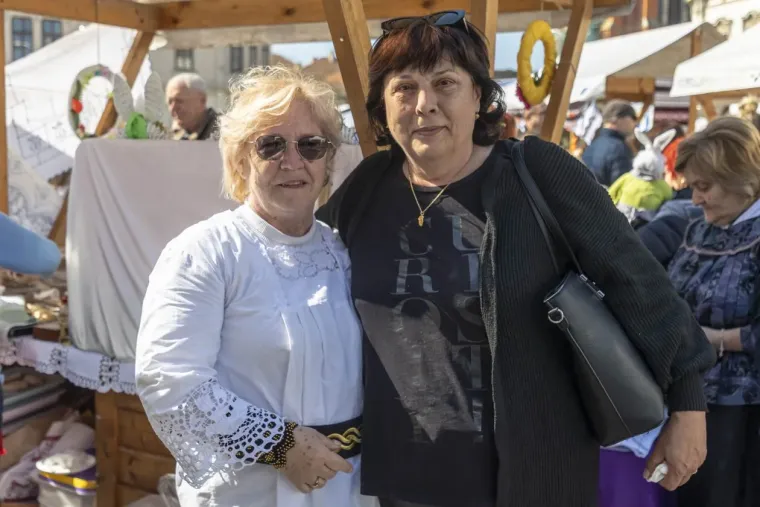 Zgodne Osječanke ukrale show: Nema tko se nije okrenuo za ovim legicama u sredi&scaron;tu grada