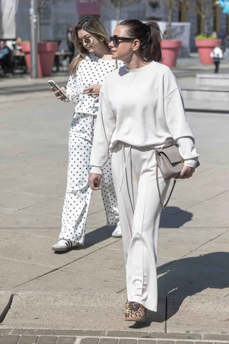 Zgodne Osječanke ukrale show: Nema tko se nije okrenuo za ovim legicama u sredi&scaron;tu grada