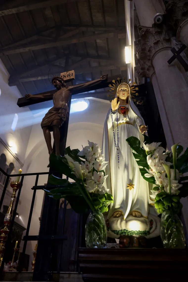 Nadbiskup Zgrablić progovorio o ranama, strahu i nadi &ndash; poruka odjeknula katedralom