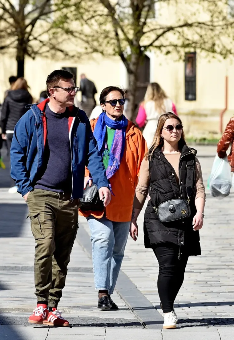 Zvijezda varaždinske &scaron;pice: Atraktivna crnka u kožnoj kombinaciji privukla svu pažnju